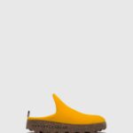 Asportuguesas Mules Women YELLOW ROUND TOE MULES COME 226H131