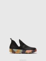 Asportuguesas Trainers Women BLACK & MULTICOLOR SOLE SLIP-ON TRAINERS CITY 226H64